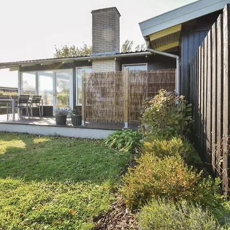 Three-bedroom Holiday In Ebberup Nyaraló