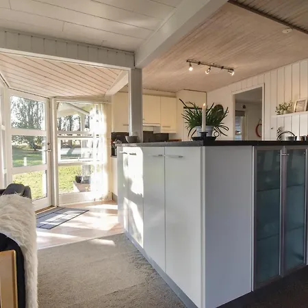 Three-bedroom Holiday In Ebberup Helnæs By